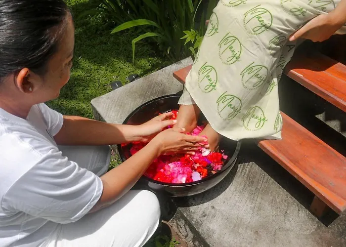 Hotel The Manja & Retreat Lovina Pabean Buleleng