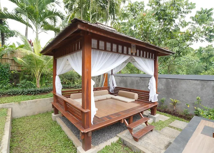 The Manja & Retreat Lovina