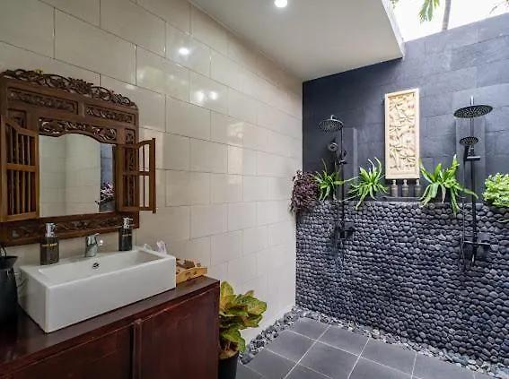 The Manja & Retreat Lovina Hotel 3*