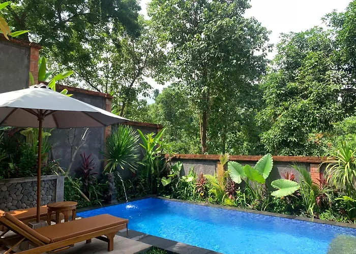 The Manja & Retreat Lovina 3*